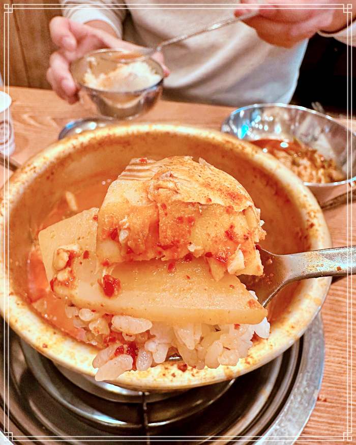 송파, 방이 맛집 푸짐함의 진수, 꽉 찬 살과 얼큰한 국물의 시골 동태탕