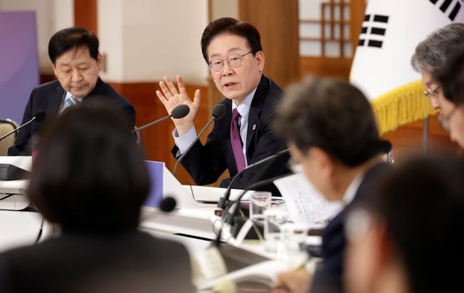 청와대 비상체제 유지: 중동 휴전 불발, '모두의 카드' 환급 30%p 인상 및 민생 대책 총정리