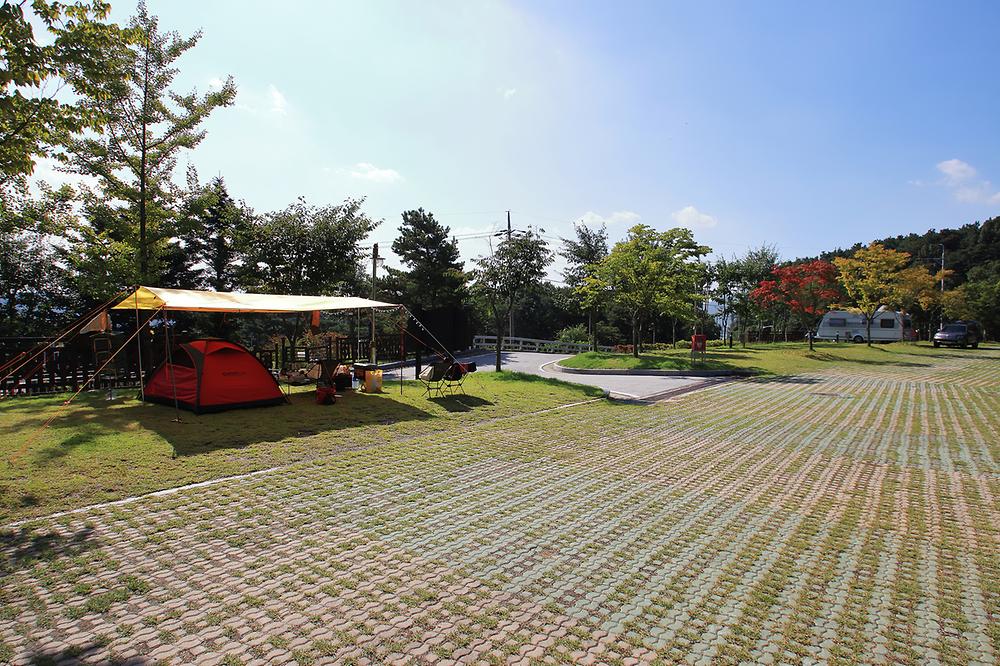 충남 예당관광지 국민여가캠핑장 소개