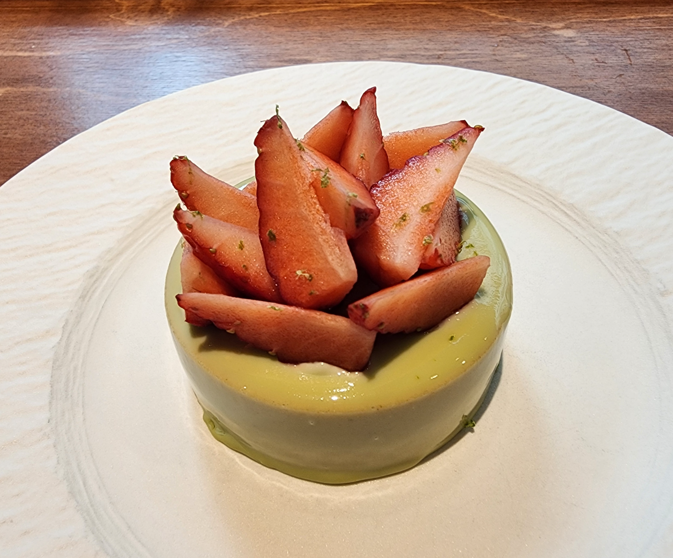 흐비지떼_피스타딸기