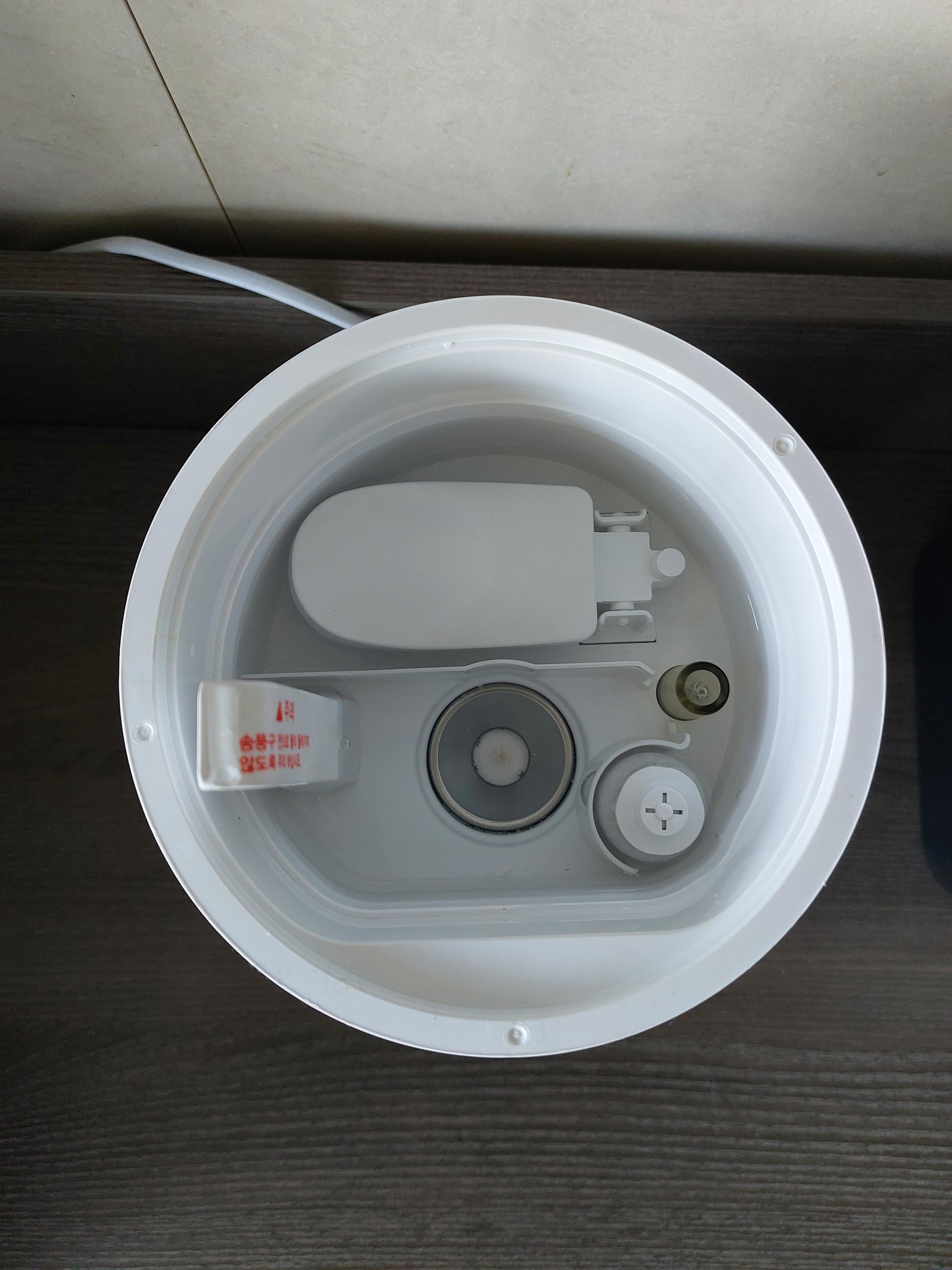 웨이드 가습기 몸체 내부