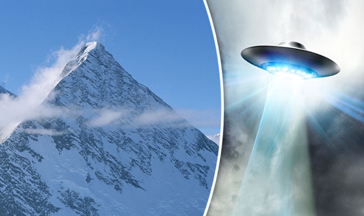 얼음이 녹으면서 모습을 드러낸 남극의 초대형 피라미드