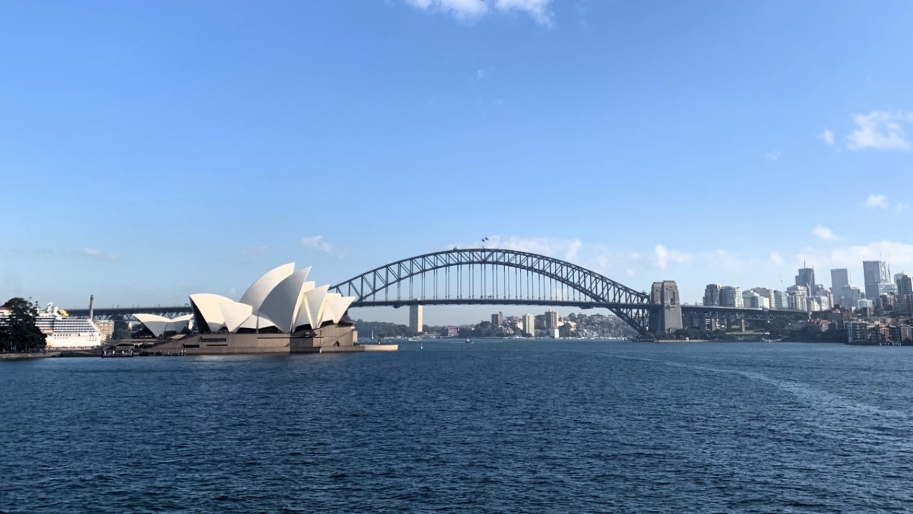 시드니 낮 풍경.