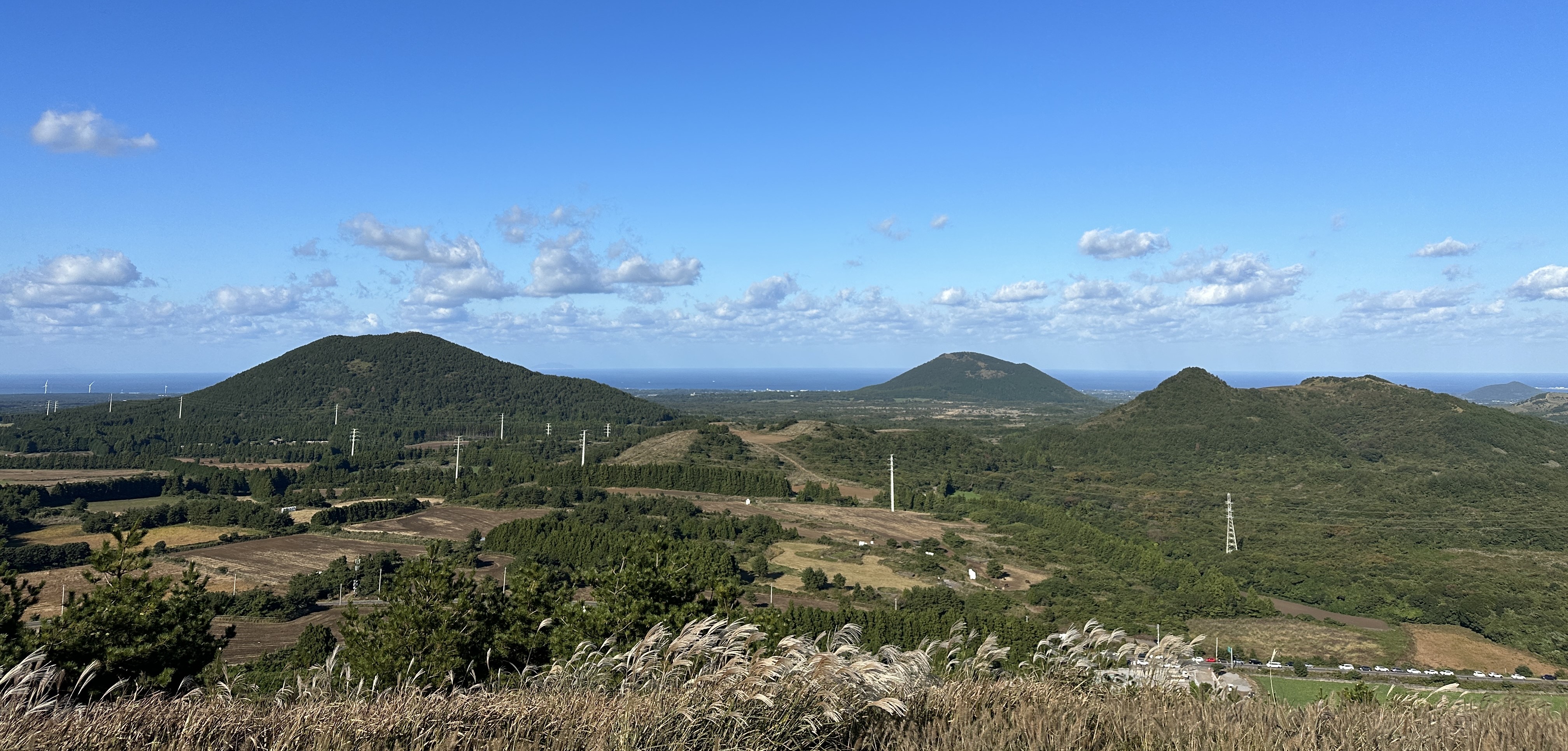 백약이오름 정상