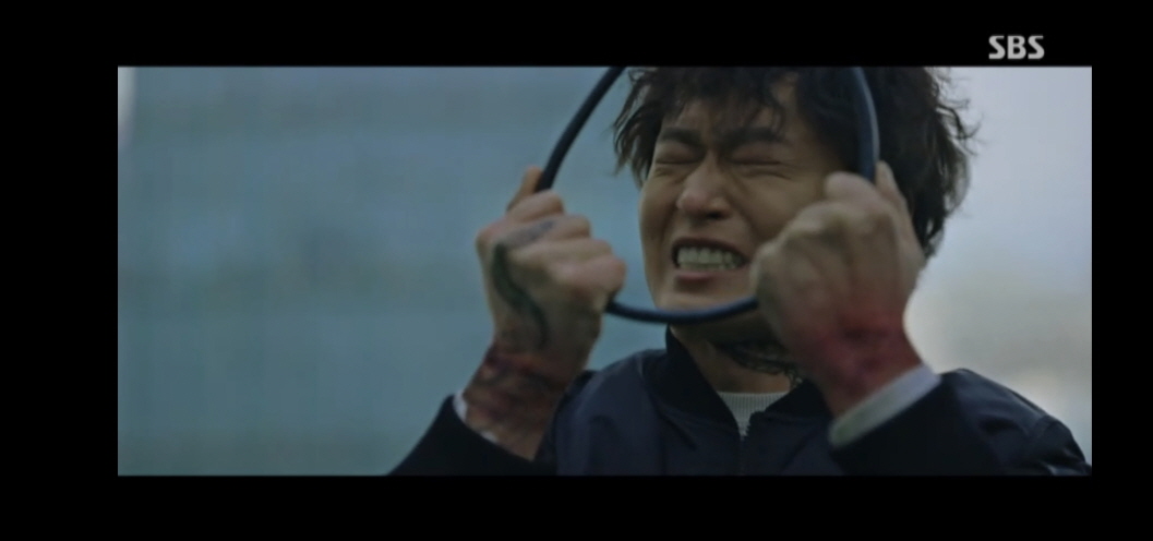 악귀 1회 줄거리