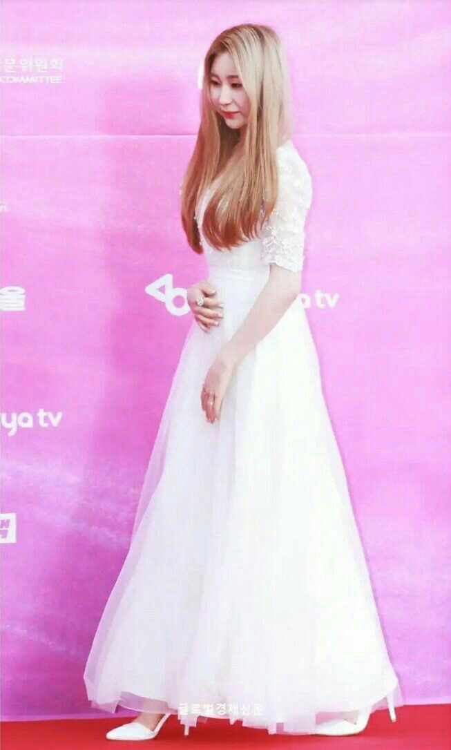 아이즈원 프로듀스48 이채연 사진모음 아이즈원 프로듀스48 이채연 사진모음