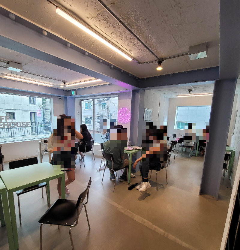 카페 2층 및 테라스