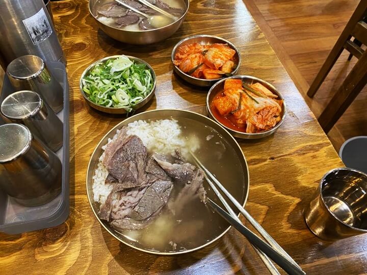 하동관-여의도-곰탕-반찬