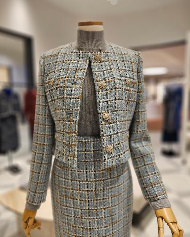 모조에스핀 라운드 트위드 자켓 J234XSF102 135903