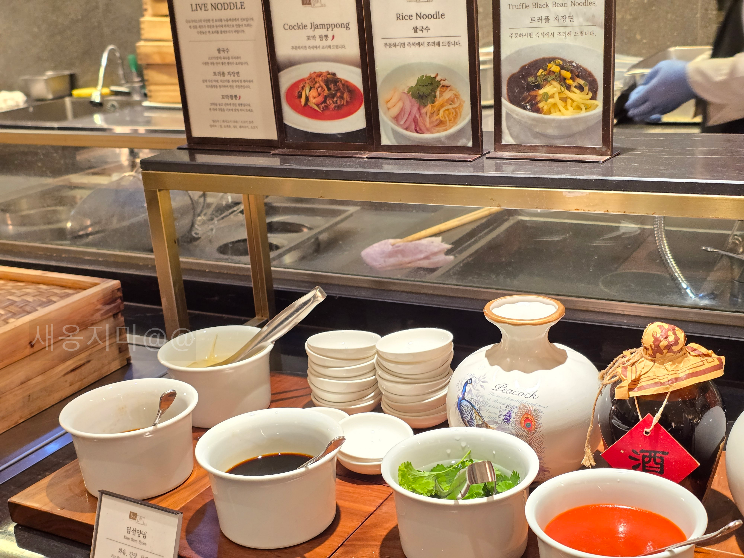 디오디아-짬뽕-짜장면-쌀국수-즉석코너