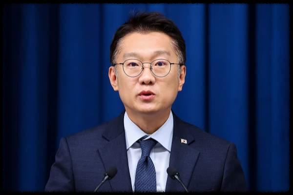 청와대 대변인의 ADEX 개막식 연설 내용 발표