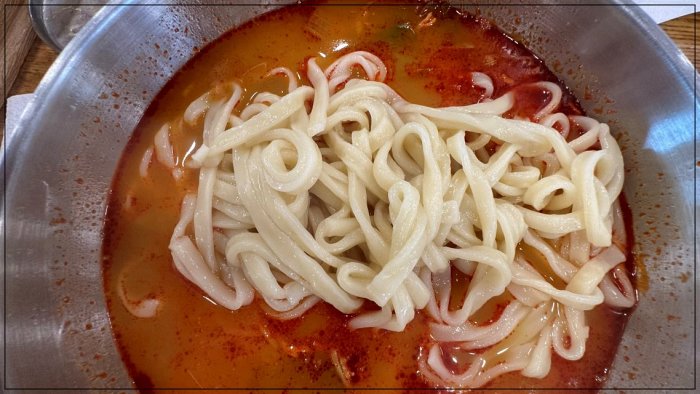 칼국수가 보인다