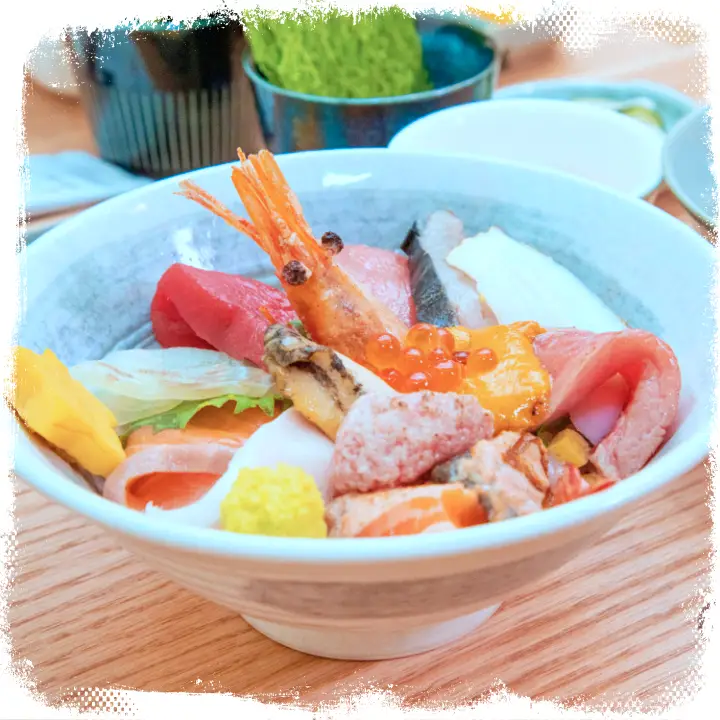 리얼맛집 연어 생참치 혼마구로 광어 도미 오징어 제철생선 카이센동 해산물 덮밥 왕십리 맛집