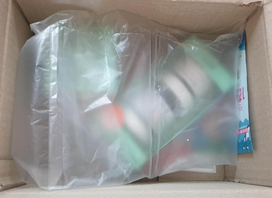 바이오힐보 판테놀 시카크림과 시카패드가 담긴 택배상자