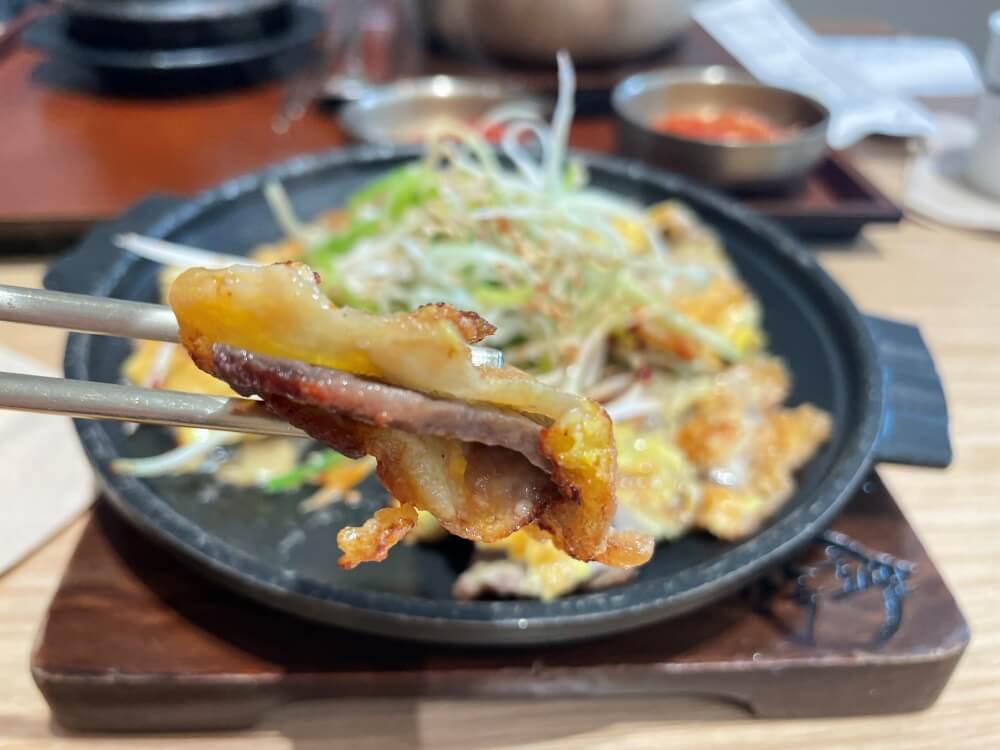 가족회관-더현대서울-육전-한입