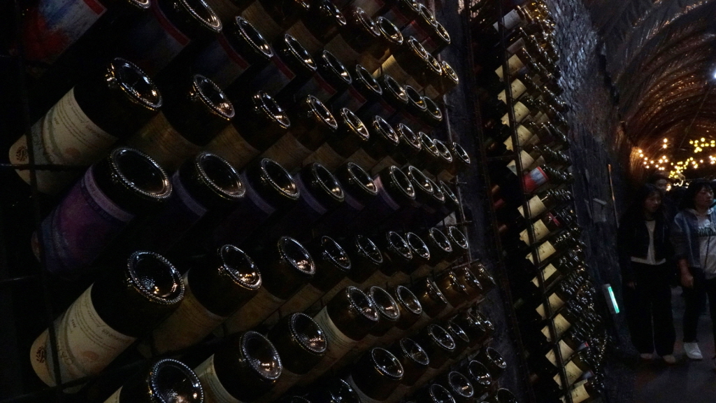 img.jpg?credential=yqXZFxpELC7KVnFOS48yl