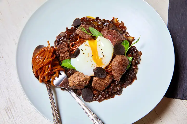 짜장면 트러플 스테이크 블랙누들 간짜장 2022 왕좌의 짜장 서울역 맛집 추천 생방송투데이 리얼맛집 오늘방송 수요맛전