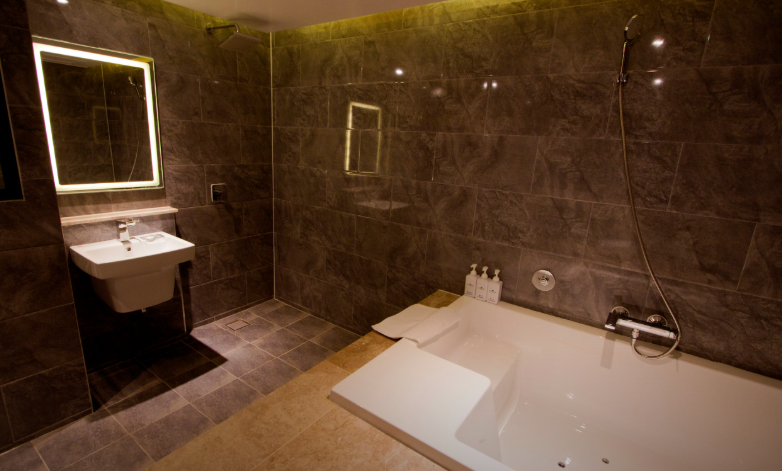 부곡온천 가족탕 웨이팅 주말 대실 오픈런 꿀팁 2026 가격 비교