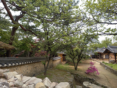 건재고택 정원 사진