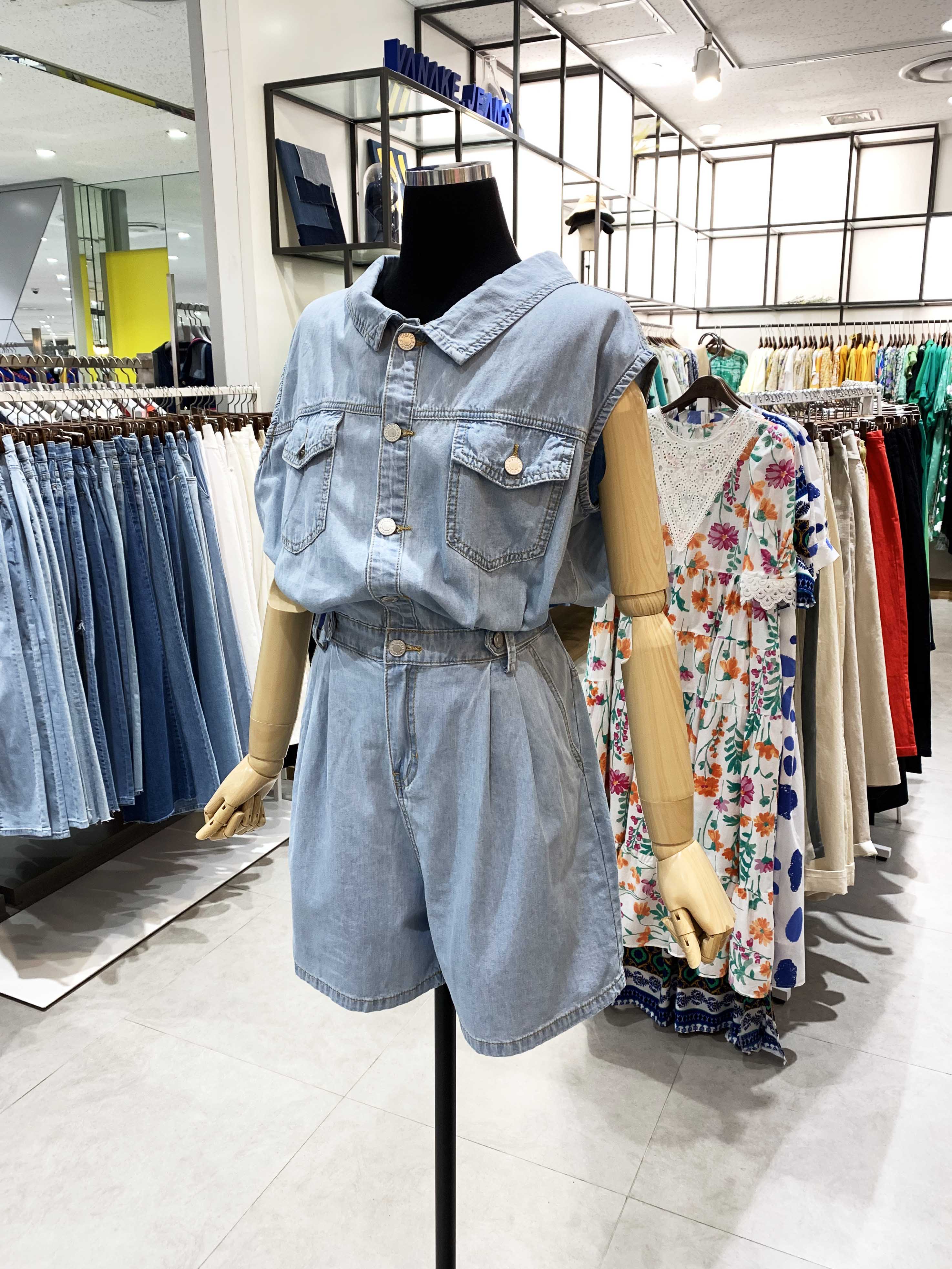 반에이크 데님 숏 점프수트 VB08DOM201Z