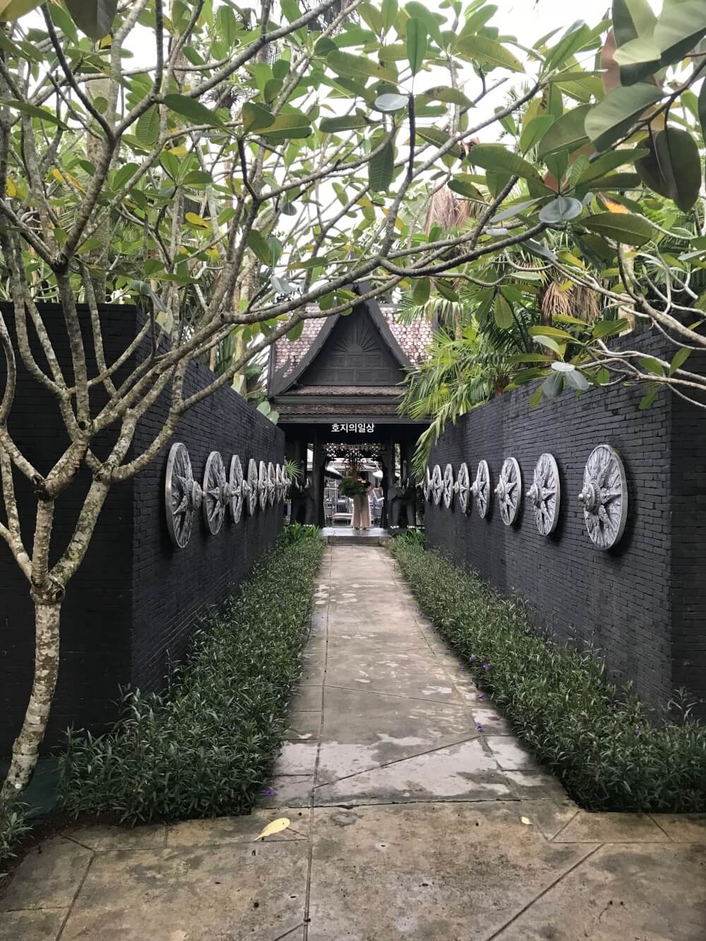 태국 푸켓 더 슬레이트 리조트 - 블랙 진저 레스토랑