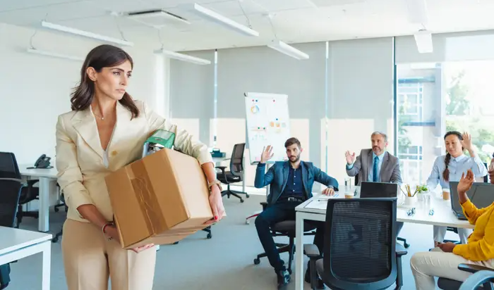 떠날 때는 말없이 고이 보내드리자.