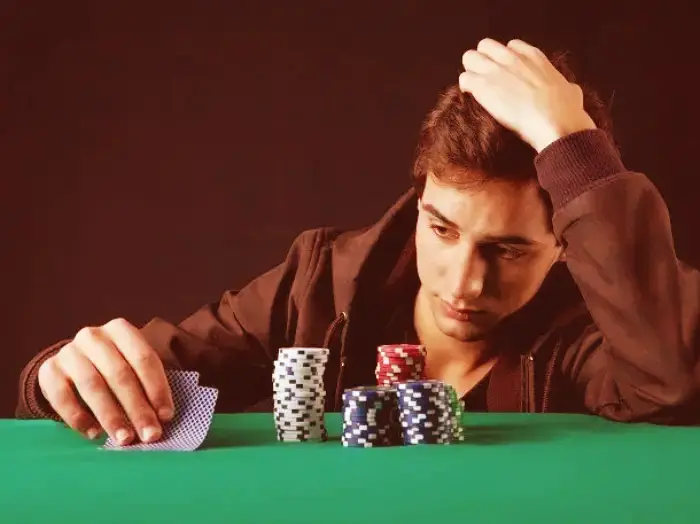 불법도박 중인 청년