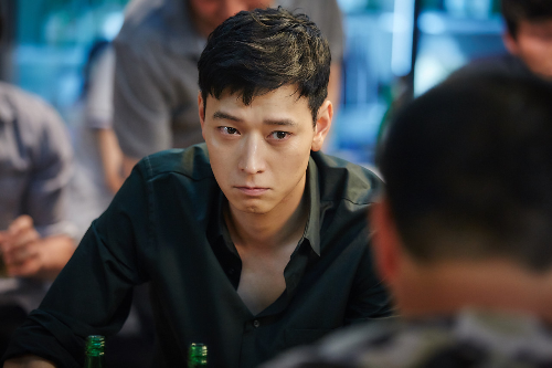 영화-검사외전-사기꾼-강동원