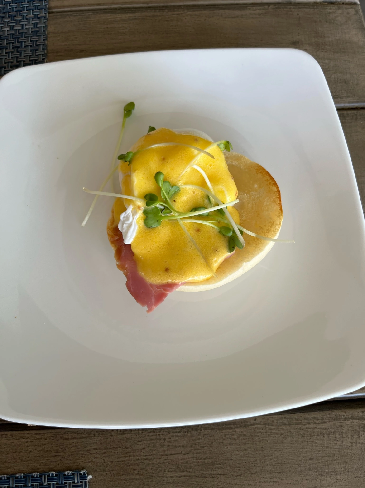 미아 리조트 샌달스 레스토랑 에그 베네딕트