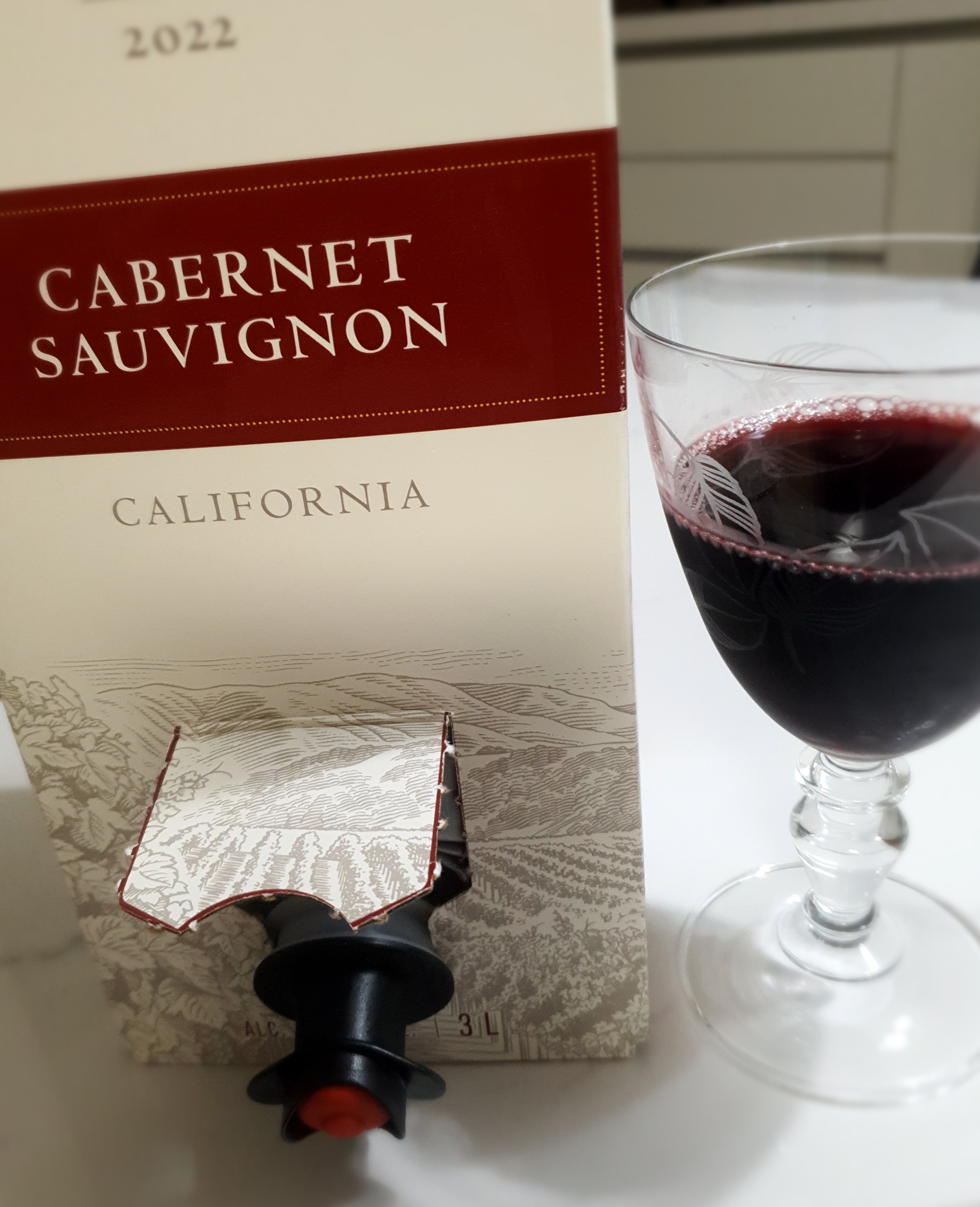 코스트코-와인과-족발이-잘-어울립니다.