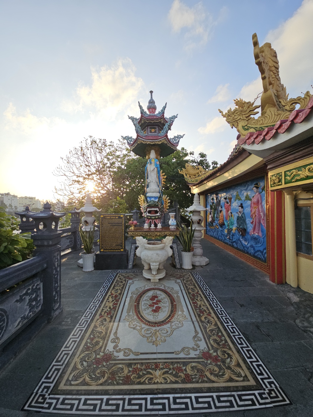 [25.3월] 푸꾸옥 #4&amp;#124;씨쉘 호텔 근처 아침 산책-딘까우 사원(Dinh Cau Temple)