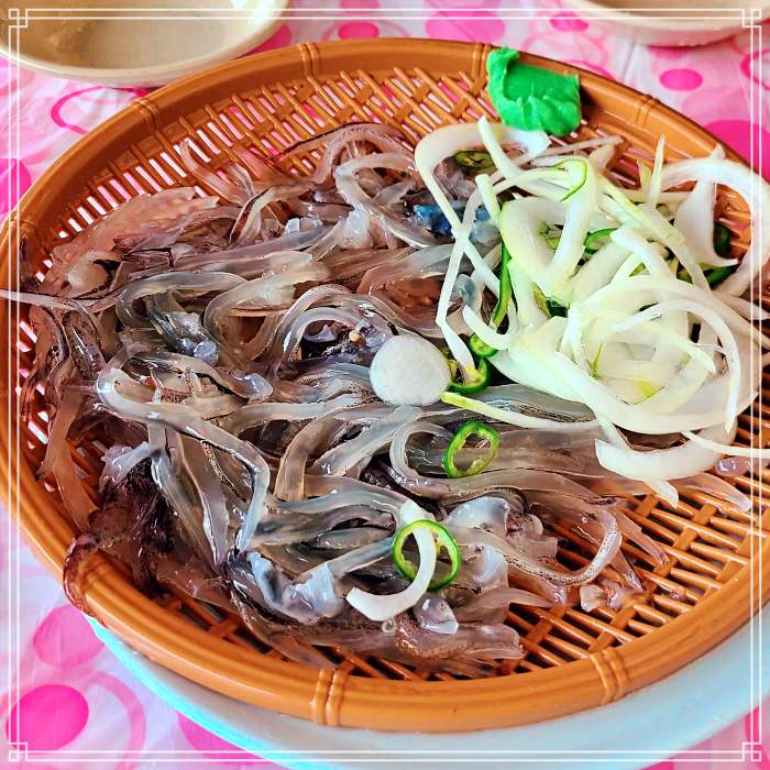 생생정보 속초 동명항 오징어난전, 오징어회, 오징어통찜, 오징어물회 맛집