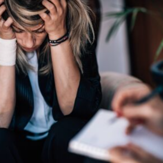 건망증과 치매: 뇌를 헤치는 두 가지 공포