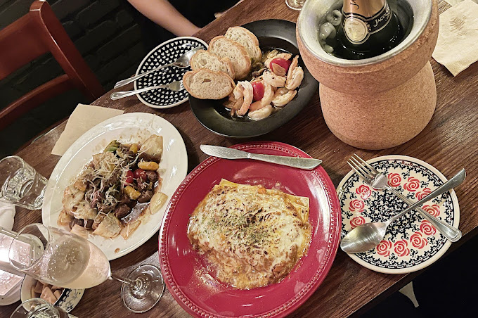 강남 와인바 '아브라소812'