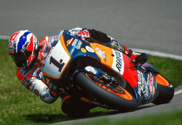 철의 사나이, 미크 두한(Mick Doohan) – 500cc 클래스의 절대 챔피언