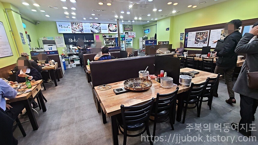 인천-계양구-계산동-택이네-조개전골-내부-분위기