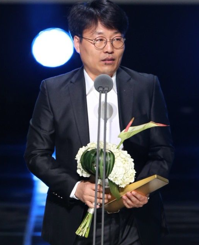 김경찬 작가