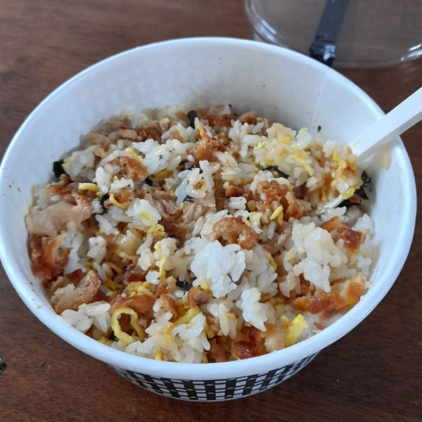 잘 비빈다