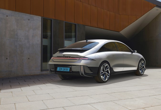 아이오닉6 페이스리프트 출시일 예상도 성능