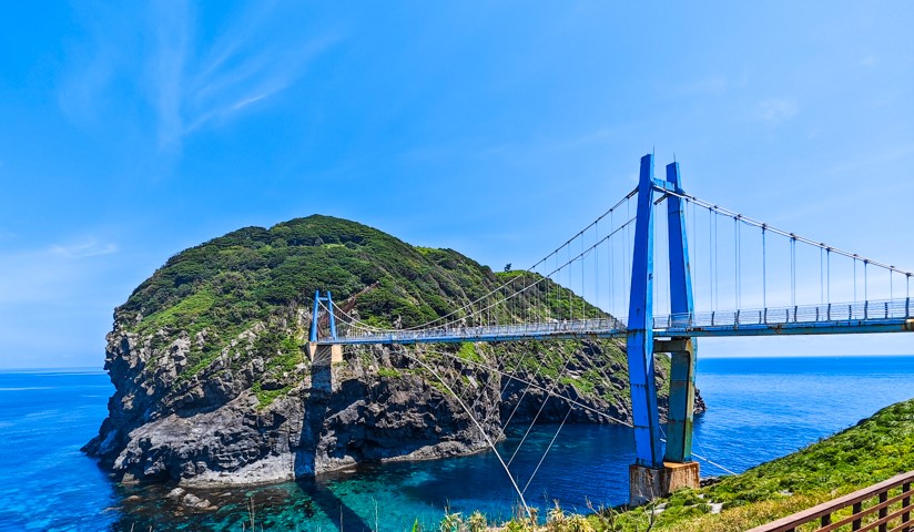 울릉도의 보물, 행남 해안산책로 : 자연과 아름다움을 만나다