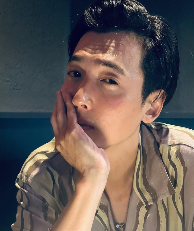 정경호 프로필 드라마 결혼 아버지 엄마 수영 나이 집안 연출 샴페인