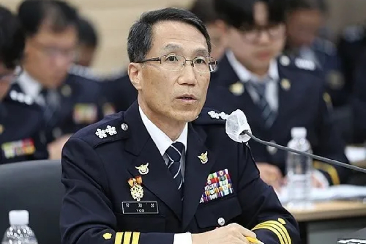 유재성 경찰청 차장 공직 입문