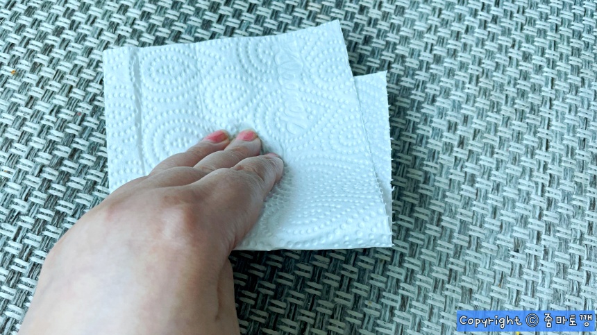 물-묻혀-두드리기