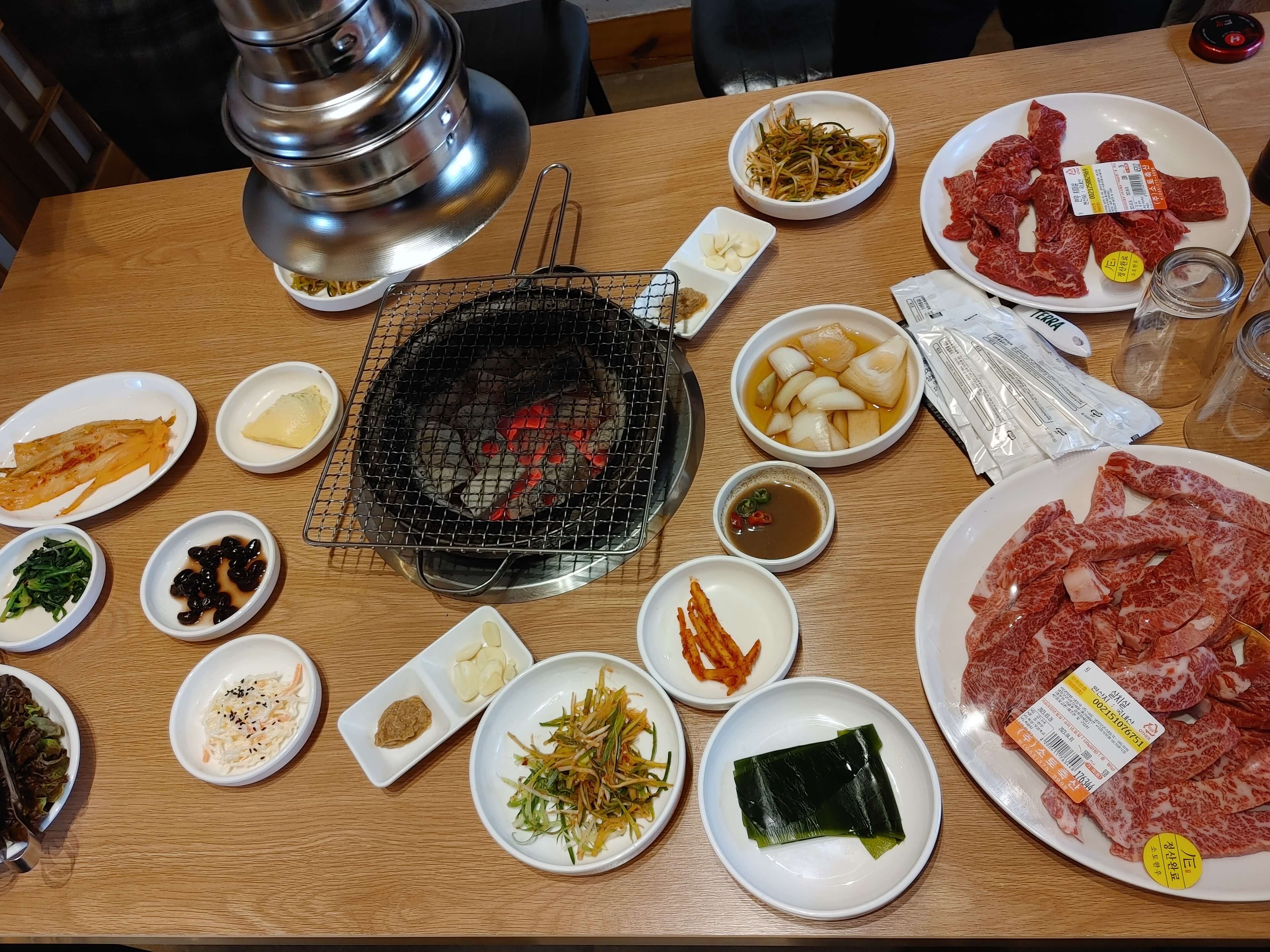 소토_한우_식육식당_상차림1