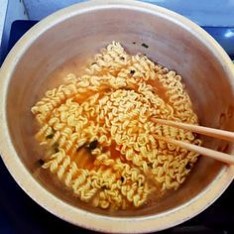 제일-맛있는것은-바로-라면이야