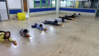 협동 레크레이션 게임 추천 1분 안에 팀워크 폭발 Minute to Win It 스타일_10