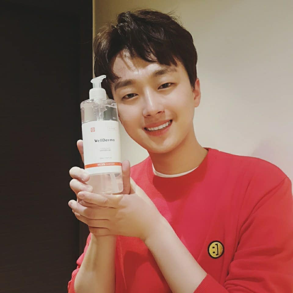 이찬원 나이, 콘서트, 팬카페, 키, 몸무게, 고향, 가족, 노래 학력 이찬원의 선물