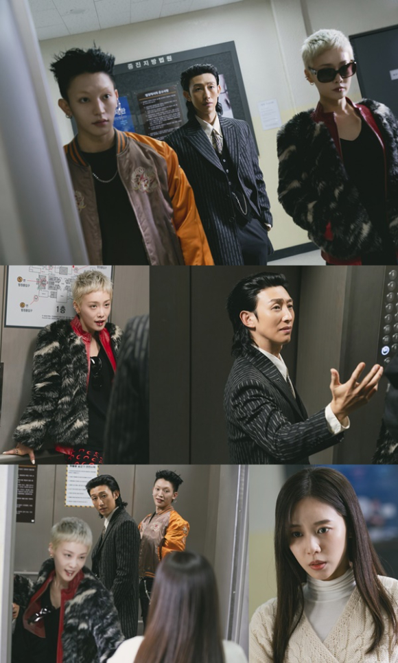&#39;경이로운 소문2&#39; 강기영&#44; 김히어라&#44; 김현욱 스틸 [사진=tvN]