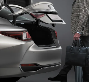 킥 타입 파워 트렁크