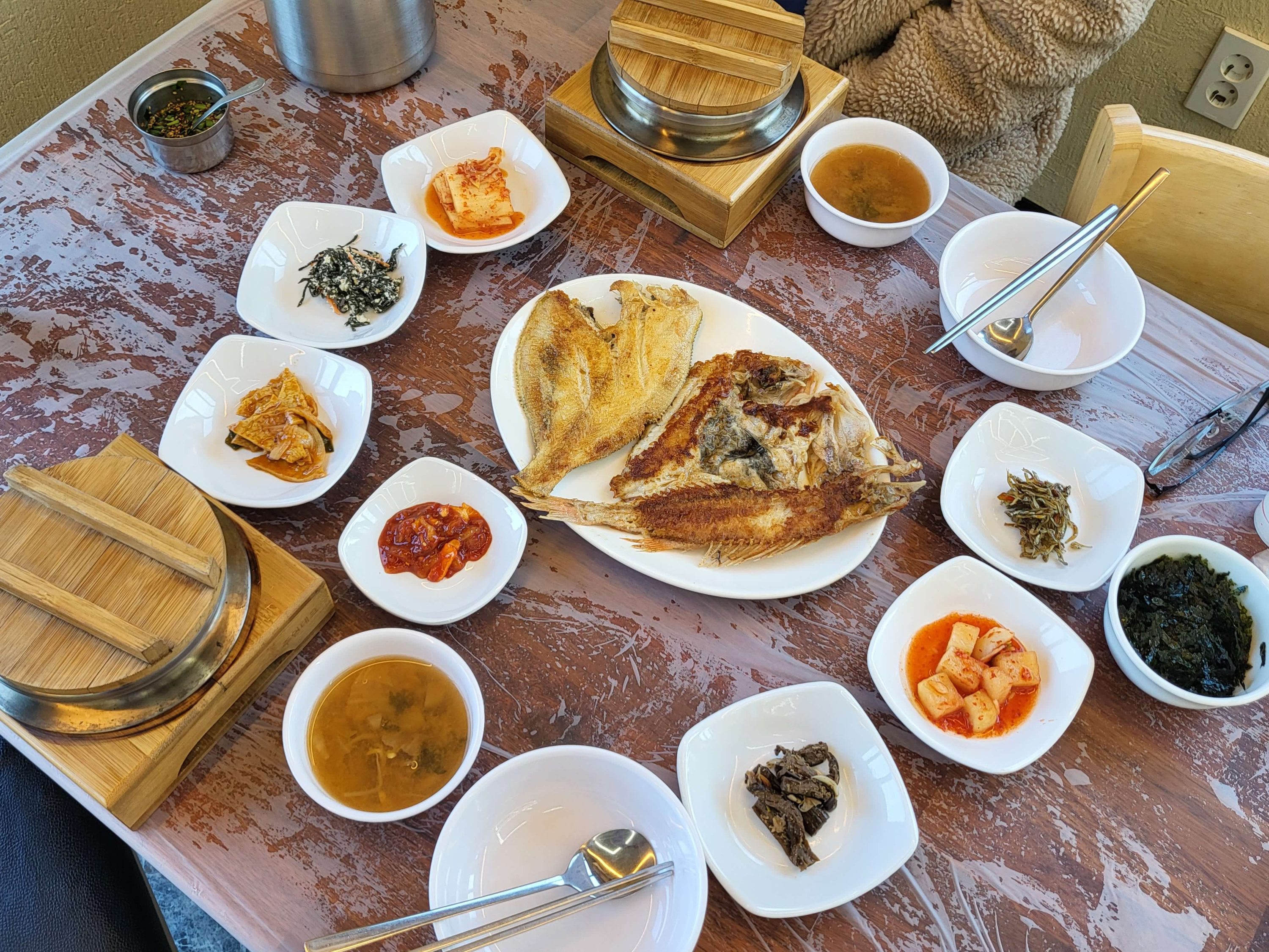 신진도 행복한 아침 멍게밥, 굴솥밥, 생선구이-1